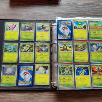 Sets de Pokémon incomplets  disponible aux enchères