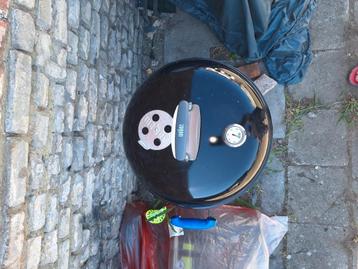  Barbecue weber  beschikbaar voor biedingen