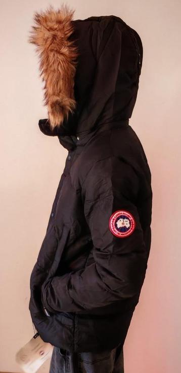 Canada Goose jas maat XL – donsveren & bruin bont beschikbaar voor biedingen