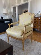 Fauteuil Louis XVI couvert a la feuille d’or veritable, Ophalen, Zo goed als nieuw