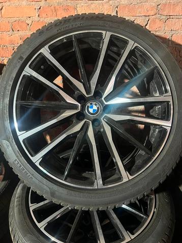 Bmw X5 winterset runflat beschikbaar voor biedingen