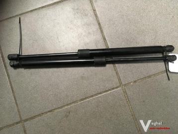 VW Golf 5 Gasverenset achterklep beschikbaar voor biedingen