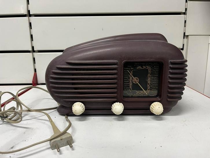 Tesla 308U „Talisman” vintage radio — Art Deco/bakeliet, Audio, Tv en Foto, Radio's, Radio, Ophalen