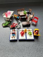 Playmobil Familie met 3 kindjes en 2 fietsen, Ophalen of Verzenden, Gebruikt