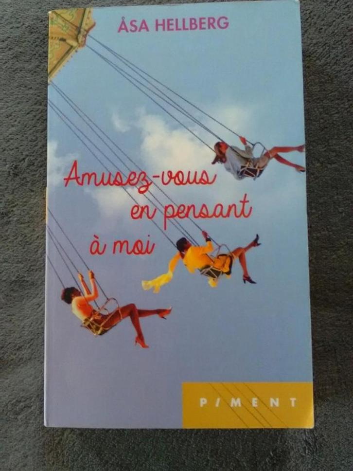 "Veel plezier met het denken aan mij" Asa Hellberg (2012) NI, Boeken, Romans, Nieuw, Europa overig, Ophalen of Verzenden