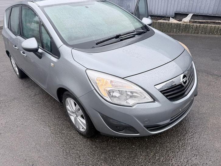 Opel Meriva 1,3d airci 2011 138000km gegarand controle!!, Auto's, Opel, Bedrijf, Meriva, ABS, Airbags, Airconditioning, Centrale vergrendeling