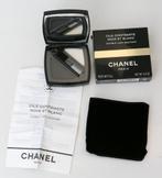 Contrasterende wimpers in zwart en wit - Chanel, Handtassen en Accessoires, Ophalen of Verzenden, Nieuw, Zwart, Ogen