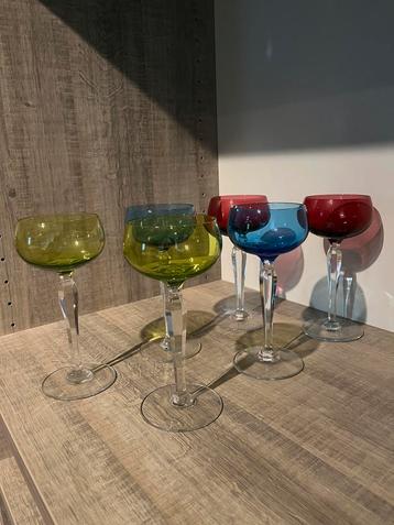 Val Saint Lambert 6 gekleurde glazen beschikbaar voor biedingen