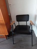 Fauteuil P Guariche, Zo goed als nieuw