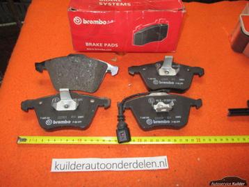 Remblokken voorzijde Audi A3 VW Golf gti r32 BP1013 Brembo P beschikbaar voor biedingen