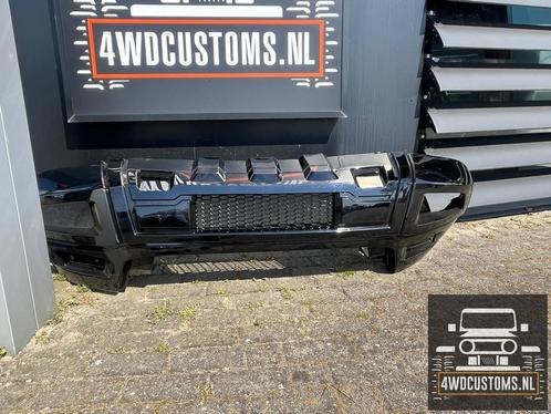 voorbumper TOYOTA LANDCRUISER VA 2021, Auto-onderdelen, Carrosserie, Bumper, Voor, Gebruikt, Ophalen