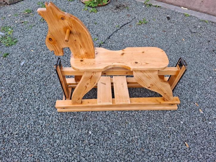 Houten hobbelpaard, Kinderen en Baby's, Speelgoed | Hobbelfiguren, Gebruikt, Ophalen