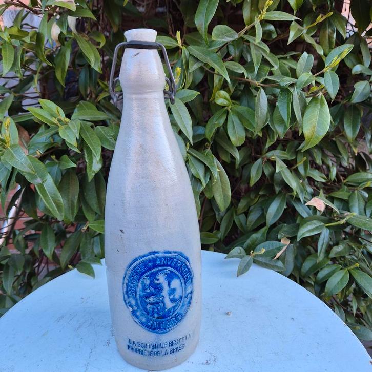 Bierkruik Brasserie Anversoise  30 cm hoog, Antiek en Kunst, Antiek | Keramiek en Aardewerk, Ophalen of Verzenden