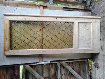 Binnendeur met glas in lood.  beschikbaar voor biedingen