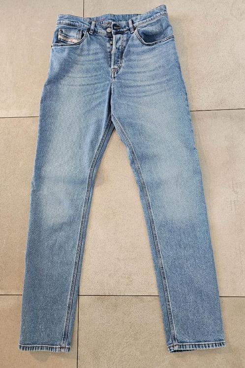 Diesel 2005 tapered jeans, Kleding | Heren, Spijkerbroeken en Jeans, Nieuw, Overige jeansmaten, Blauw, Ophalen of Verzenden