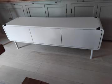 tv meubel met 3 lades 155 cm beschikbaar voor biedingen