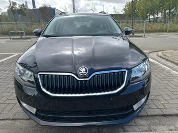 Skoda octavia break 1.2 benzine Bj 2015 165000km Airco beschikbaar voor biedingen