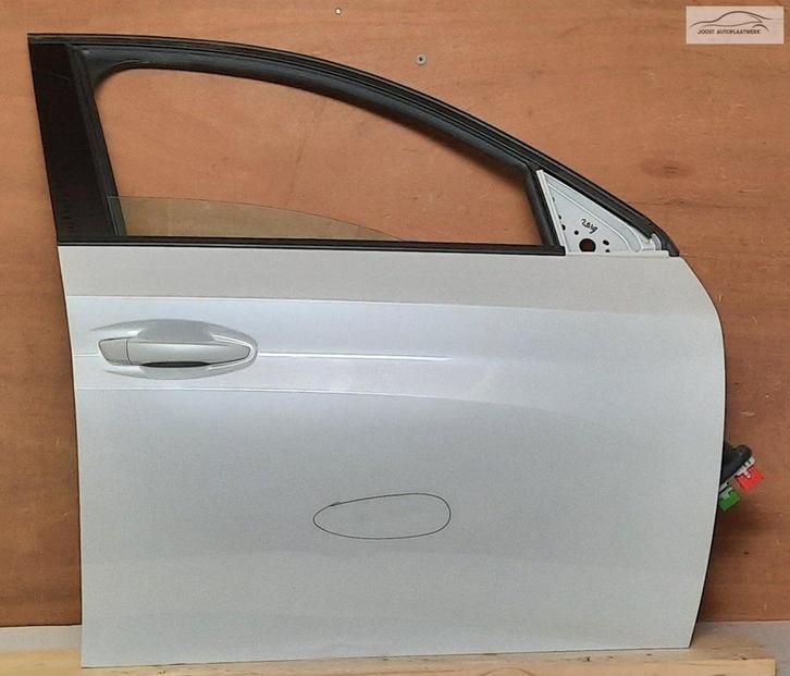Portier rechtsvoor Peugeot 208 E-208 II vanaf 2020, Auto-onderdelen, Carrosserie, Deur, Peugeot, Voor, Rechts, Gebruikt, Herkomst onderdeel bekend