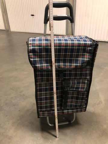 Handige trolley of winkelwagentje beschikbaar voor biedingen
