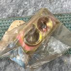 VW Type 3 T181 NOS Motorkapslot 70& yngr 411823509, Verzenden, Zo goed als nieuw