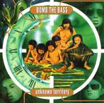 cd ' Bomb The Bass - Unknown territory (gratis verzending), CD & DVD, CD | Dance & House, Comme neuf, Enlèvement ou Envoi, Trip Hop ou Breakbeat