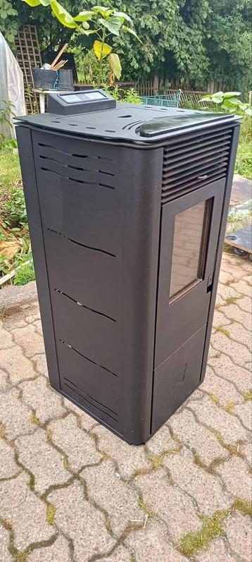 Poêle à pellet artel beschikbaar voor biedingen
