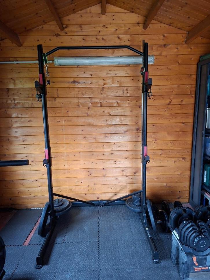 Squat Rack Decathlon (model 2020), Sport en Fitness, Fitnessapparatuur, Gebruikt, Krachtstation, Armen, Benen, Borst, Buik, Rug