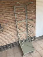 Regaalwagen met 8 leggers op wieltjes, Enlèvement