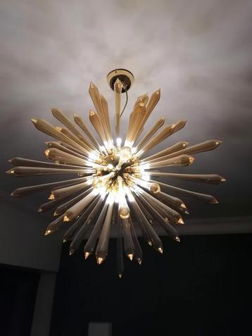 Plafondlamp met delen in glas beschikbaar voor biedingen