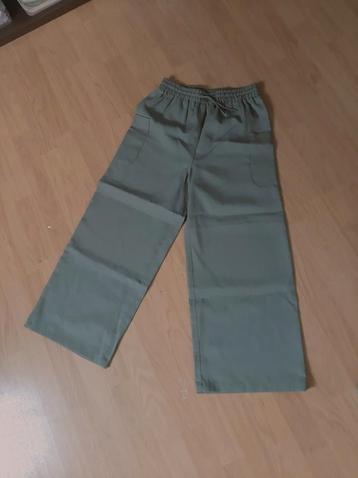 Linnen broek meisjes beschikbaar voor biedingen