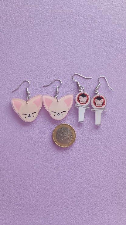 Stray kids skzoo IN oorbellen, Collections, Musique, Artistes & Célébrités, Neuf, Enlèvement ou Envoi