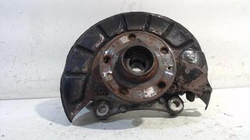 MOYEU DE ROUE AVANT GAUCHE Volkswagen Passat Variant (3C5), Utilisé, Volkswagen