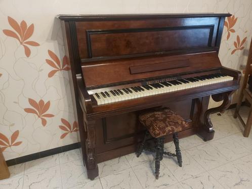 Piano te koop, Muziek en Instrumenten, Piano's, Gebruikt, Piano, Bruin, Ophalen