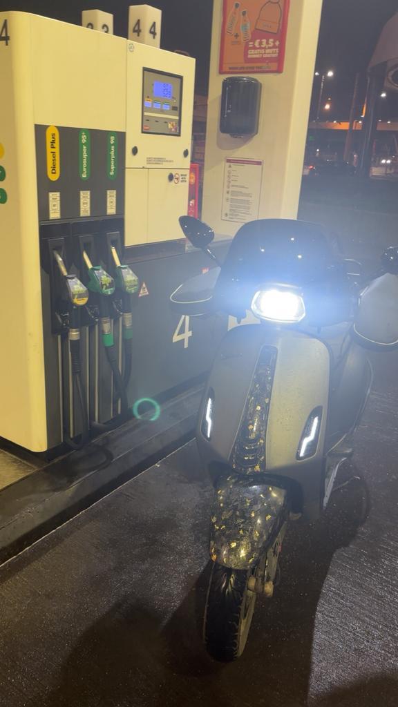 A Klasse Vespa Sprint IGET 2020, Vélos & Vélomoteurs, Scooters | Vespa, Comme neuf, Autres modèles, Classe A (25 km/h), Essence