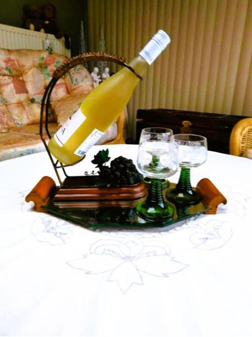 Vintage Wijnfleshouder met Roemer Moezel glazen – Klassiek &, Antiek en Kunst, Antiek | Glaswerk en Kristal, Ophalen of Verzenden