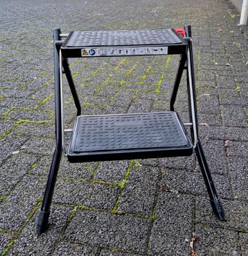 Trapje  beschikbaar voor biedingen