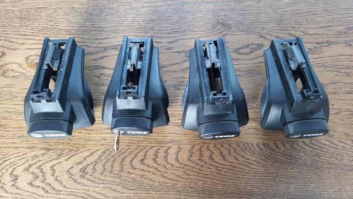 Kit pieds Thule 757, Auto diversen, Dakdragers, Ophalen of Verzenden