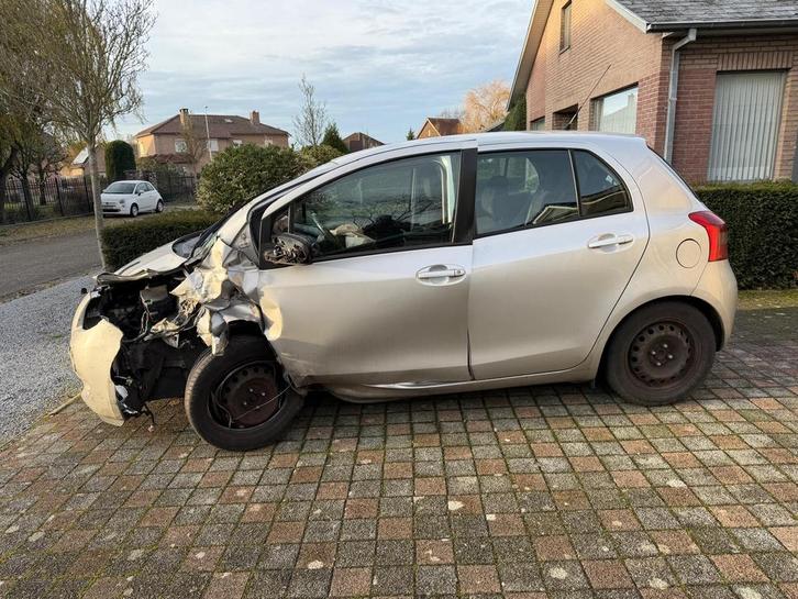 Toyota Yaris 2007, Auto diversen, Ongevalwagen, Toyota, Benzine, Ophalen
