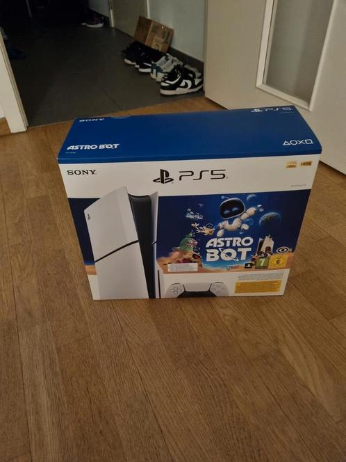 PS5 Slim Disk-editie onder garantie tot 2026, Games en Spelcomputers, Spelcomputers | Sony PlayStation 5, Zo goed als nieuw, Ophalen
