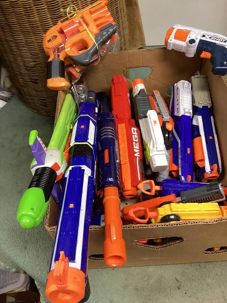 Van zwanger tot baby, peuter, kleuter, tiener…, Kinderen en Baby's, Kinderkamer | Inrichting en Decoratie, Zo goed als nieuw, Ophalen of Verzenden