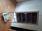 Smalle vitrinekast, Ophalen, 100 tot 150 cm, 50 tot 100 cm, Metaal