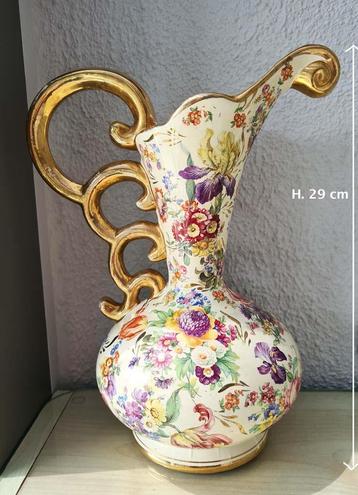 vintage vaas H. Bequet Quaregnon- gemerkt-lees info aub beschikbaar voor biedingen