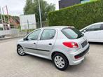 Peugeot 206 1.1i Trendy - 1 Eigenaar * 1 JAAR GARANTIE *, Auto's, Peugeot, Voorwielaandrijving, Euro 5, Stof, Gebruikt