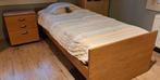 1-persoonsbed, matras, dekbed met bijhorende nachttafel met, Huis en Inrichting, Slaapkamer | Nachtkastjes, Ophalen