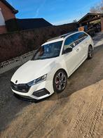Skoda VRS TSI DSG Full option, Auto's, Skoda, Stof, 4 cilinders, Wit, 5 deurs