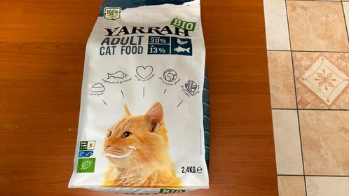 Yarrah croquette pour chat neuf bio planet 2,4kg, Animaux & Accessoires, Nourriture pour Animaux