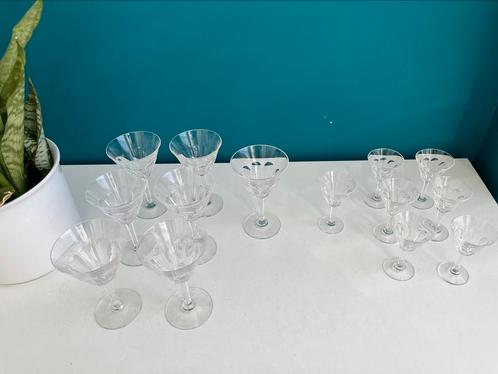 14 verres en cristal du Val Saint Lambert : 7 vins/7petits, Antiquités & Art, Antiquités | Verre & Cristal, Enlèvement