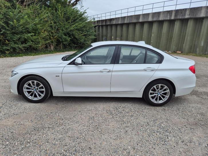 Mooie bmw 316i f30, Auto's, BMW, Particulier, 3 Reeks, Achteruitrijcamera, Adaptieve lichten, Adaptive Cruise Control, Airbags