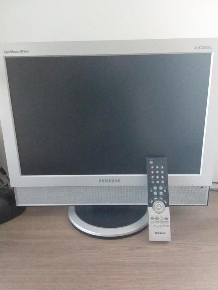 Écran moniteur et télévision SAMSUNG avec télécommande., Informatique & Logiciels, Moniteurs, HDMI, Enlèvement