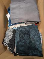 Dameskledij maat medium 30 stuks, Ophalen